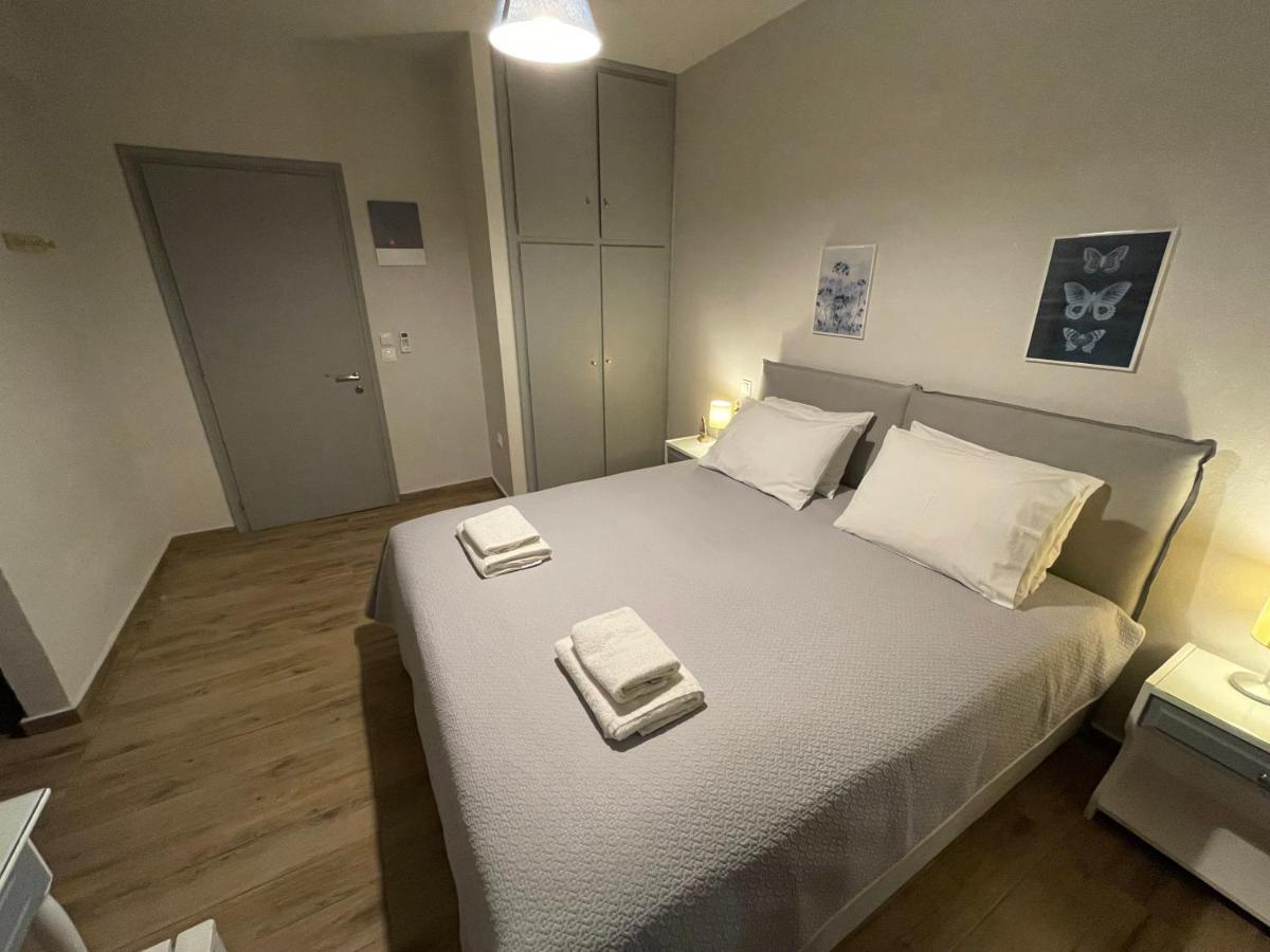 Golden Evelyn Aparthotel อายา ปารัสเกวี ภายนอก รูปภาพ